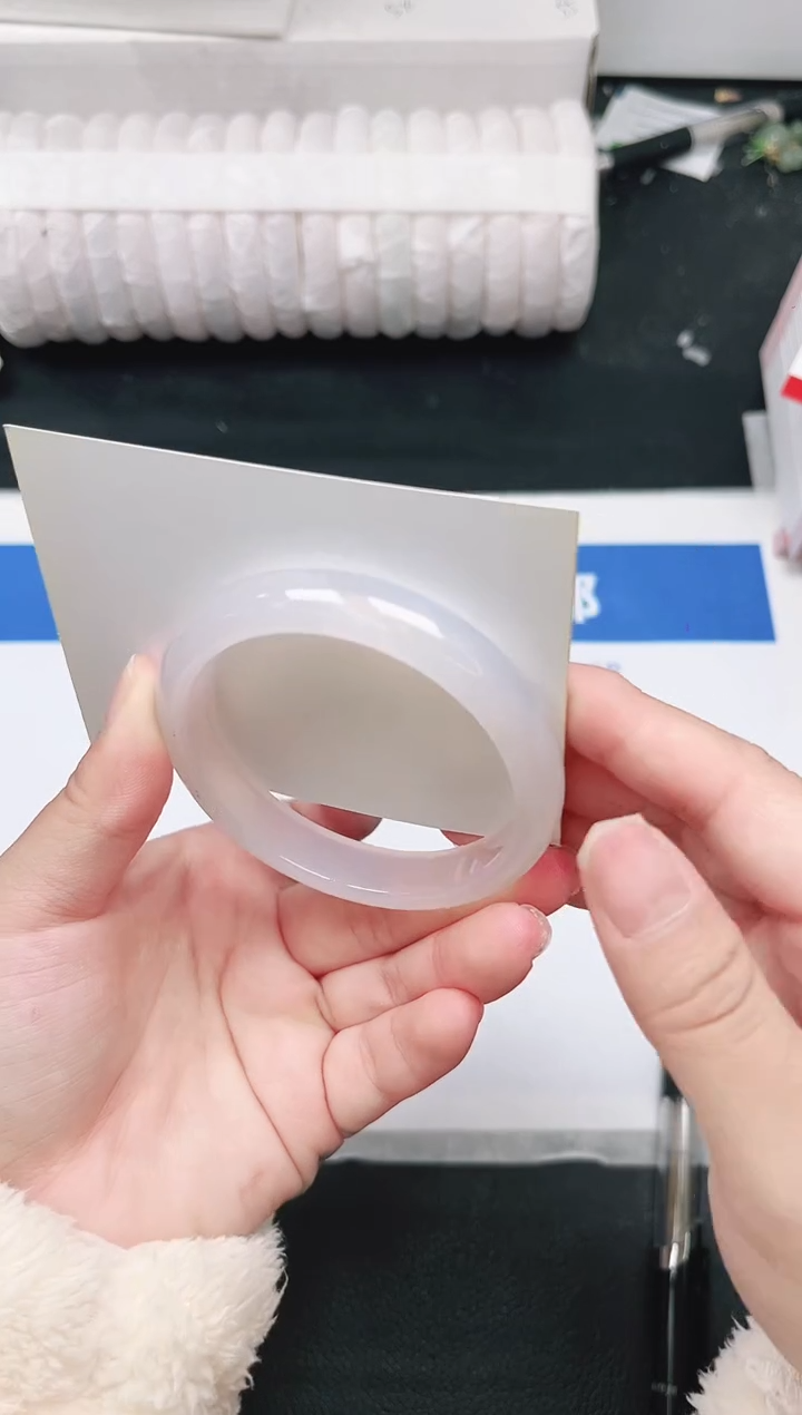 未镶嵌手镯石英质玉21-56