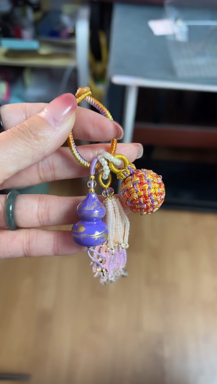 ?****?，82紫色大漆葫芦挂件