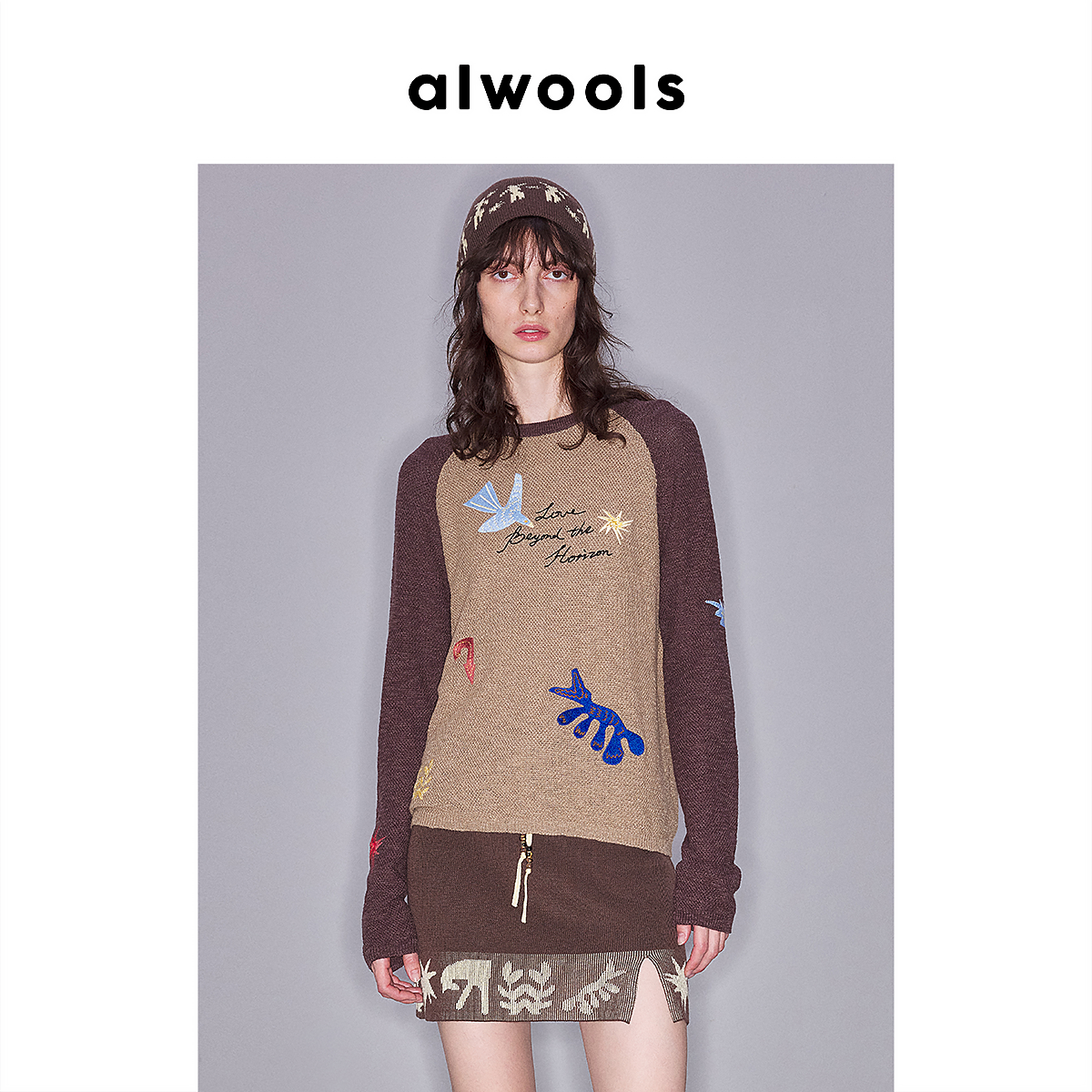 ALWOOLS2025秋冬新品图腾撞色绣花针织插肩袖套头衫