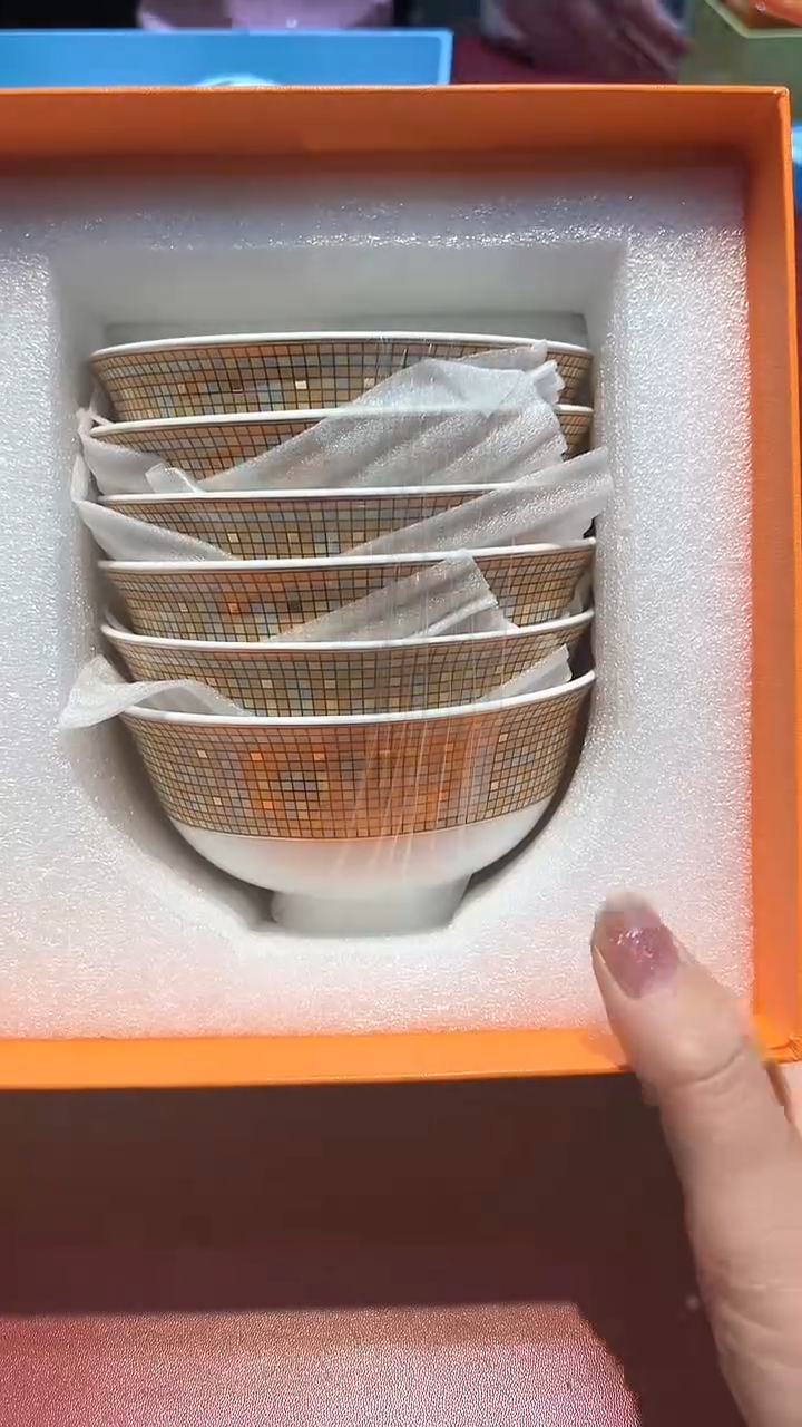 【闪购商品】瓷片锅碗瓢盆一件不剩