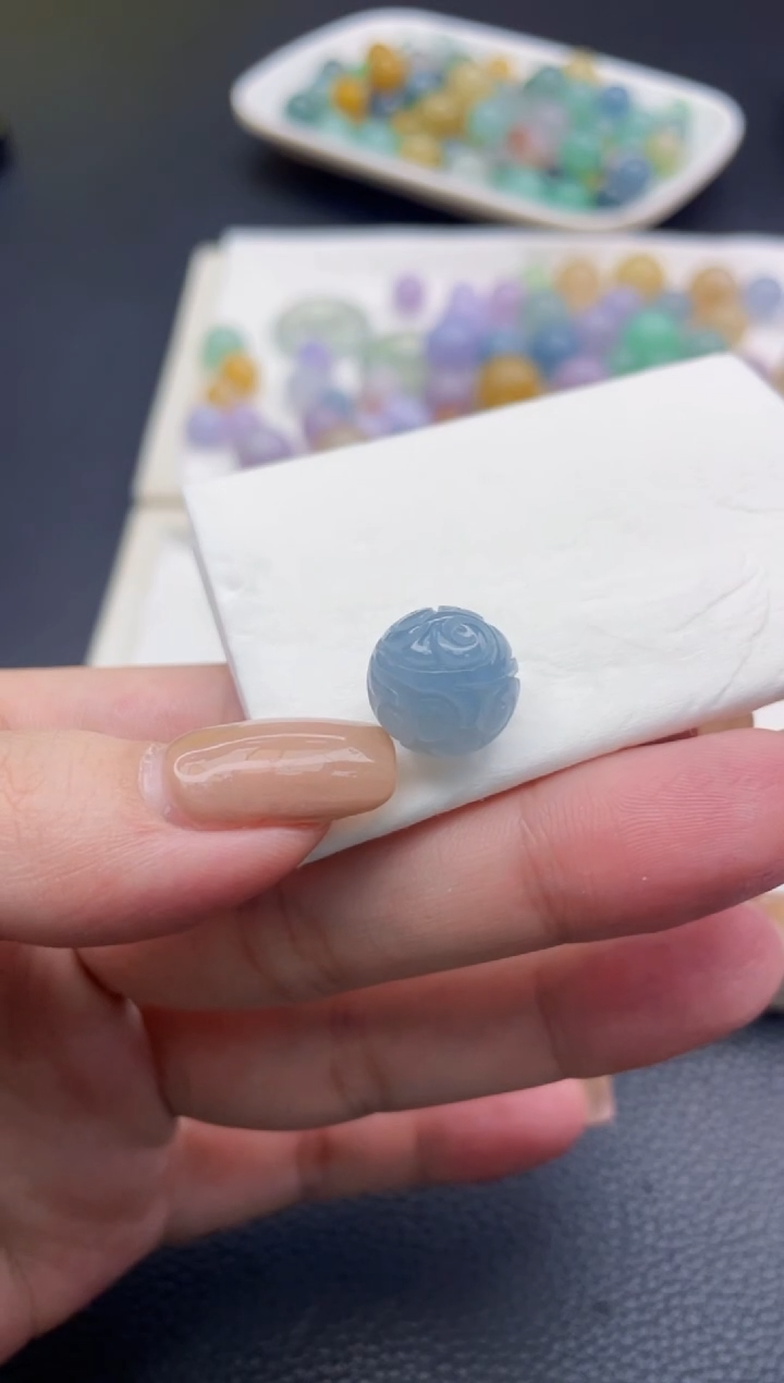 未镶嵌定制翡翠英****豆珠子