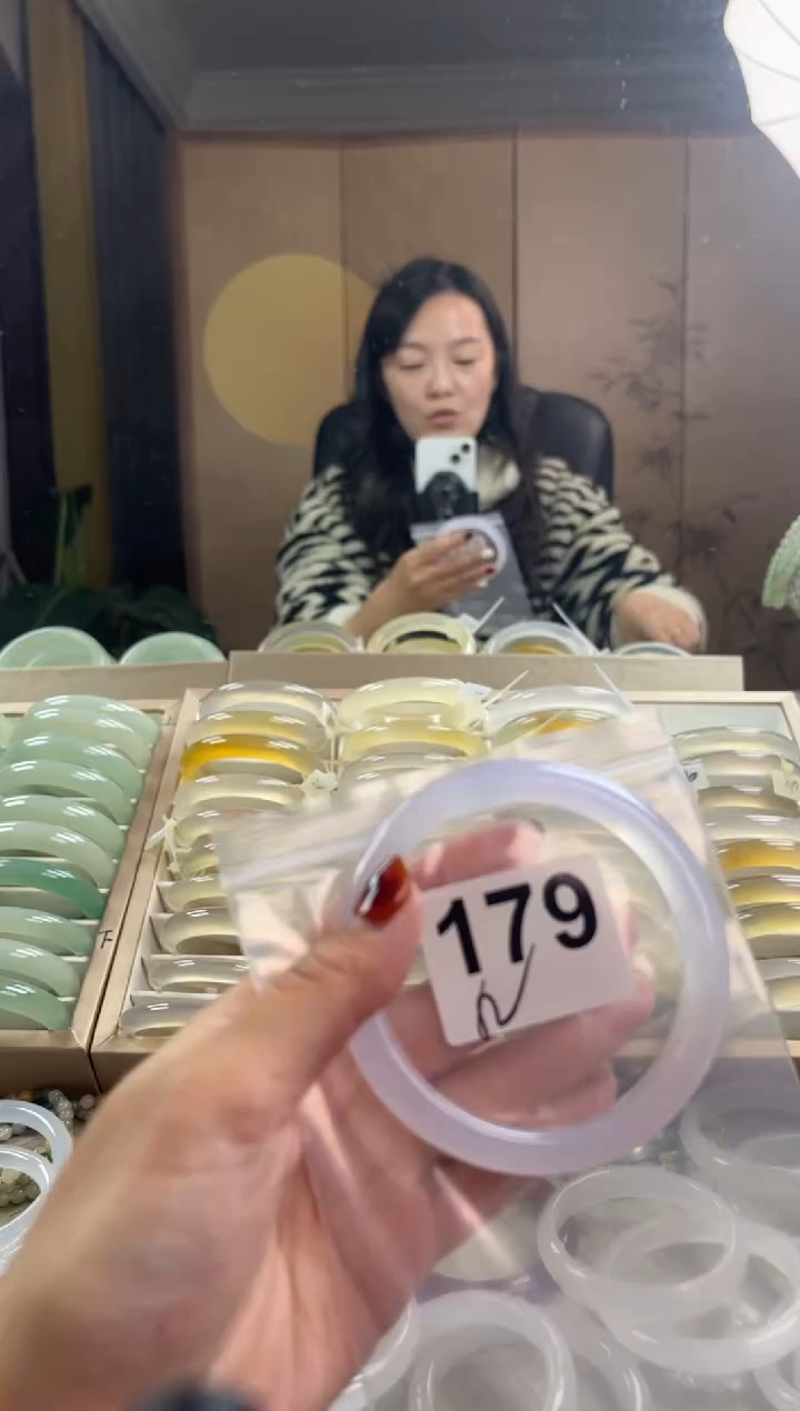 手镯玛瑙/玉髓未镶嵌179