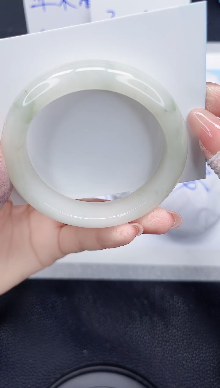 未镶嵌手镯石英质玉172-54.6