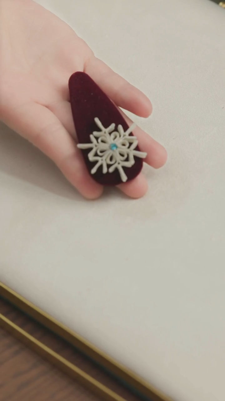 刺绣湘传礼盘扣发夹