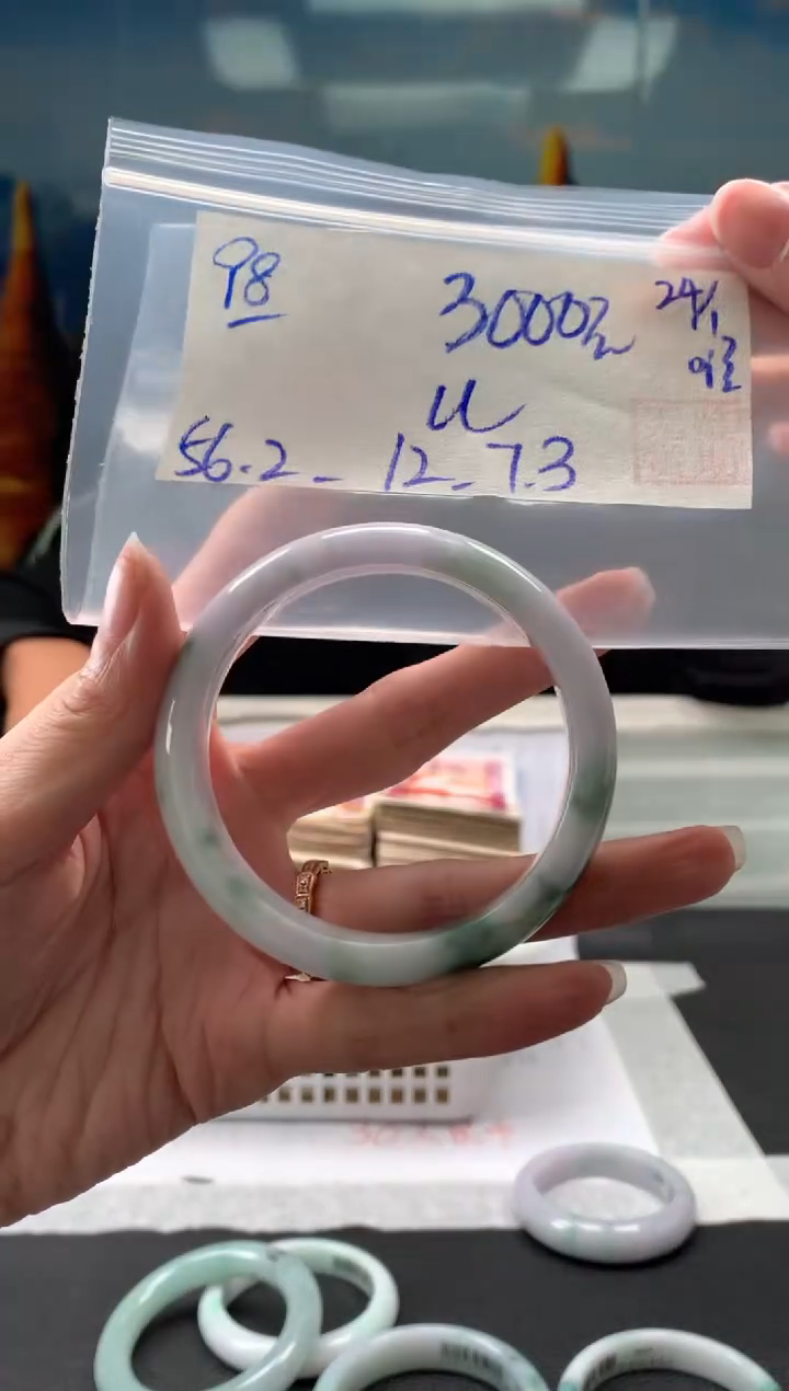 【闪购商品】翡翠手镯未镶嵌翡翠手镯 下单联系小耳机#98