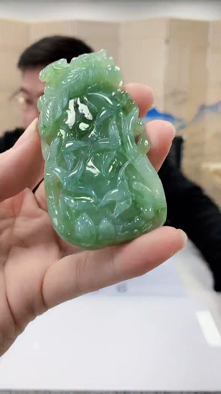 【闪购商品】定制翡翠未镶嵌5152bb-毛货挂件114