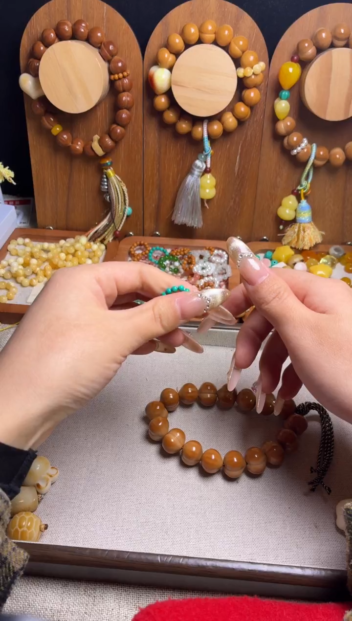 手串猴头核桃卐*差价