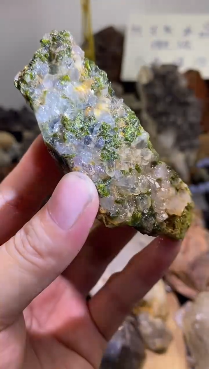 未镶嵌珠宝半成品水晶100号93g超七晶簇绿帘花园