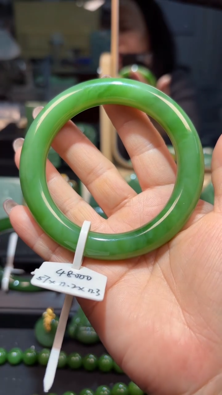 和田玉（碧玉）未镶嵌手镯1