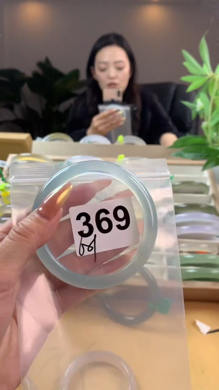 【闪购商品】玛瑙/玉髓手镯未镶嵌369
