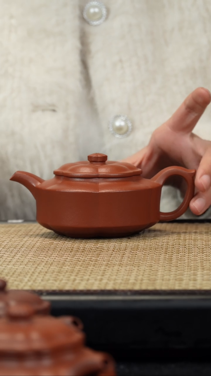 【闪购商品】紫砂茶壶生砂朱泥筋纹海棠