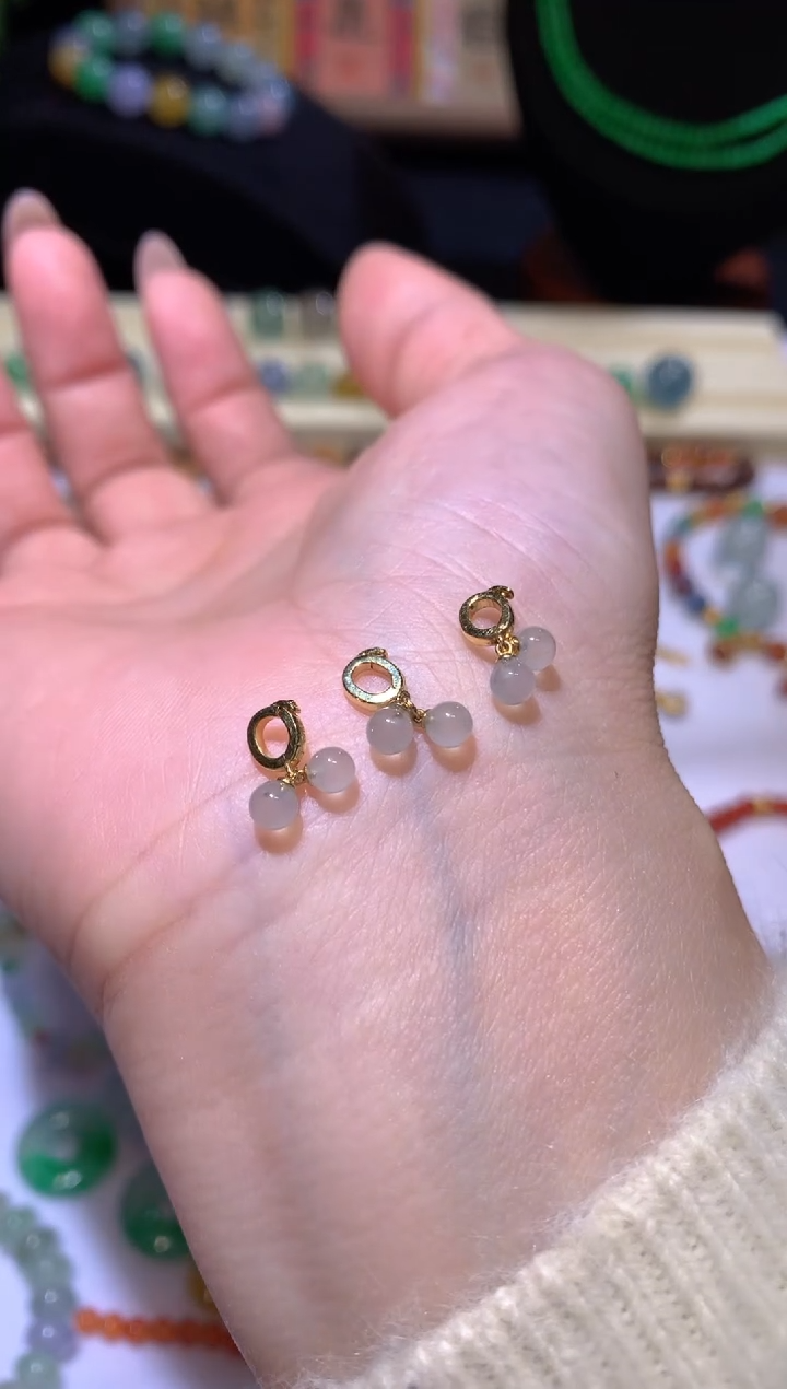 【闪购商品】定制翡翠未镶嵌小滴溜随机发货一件 680+68