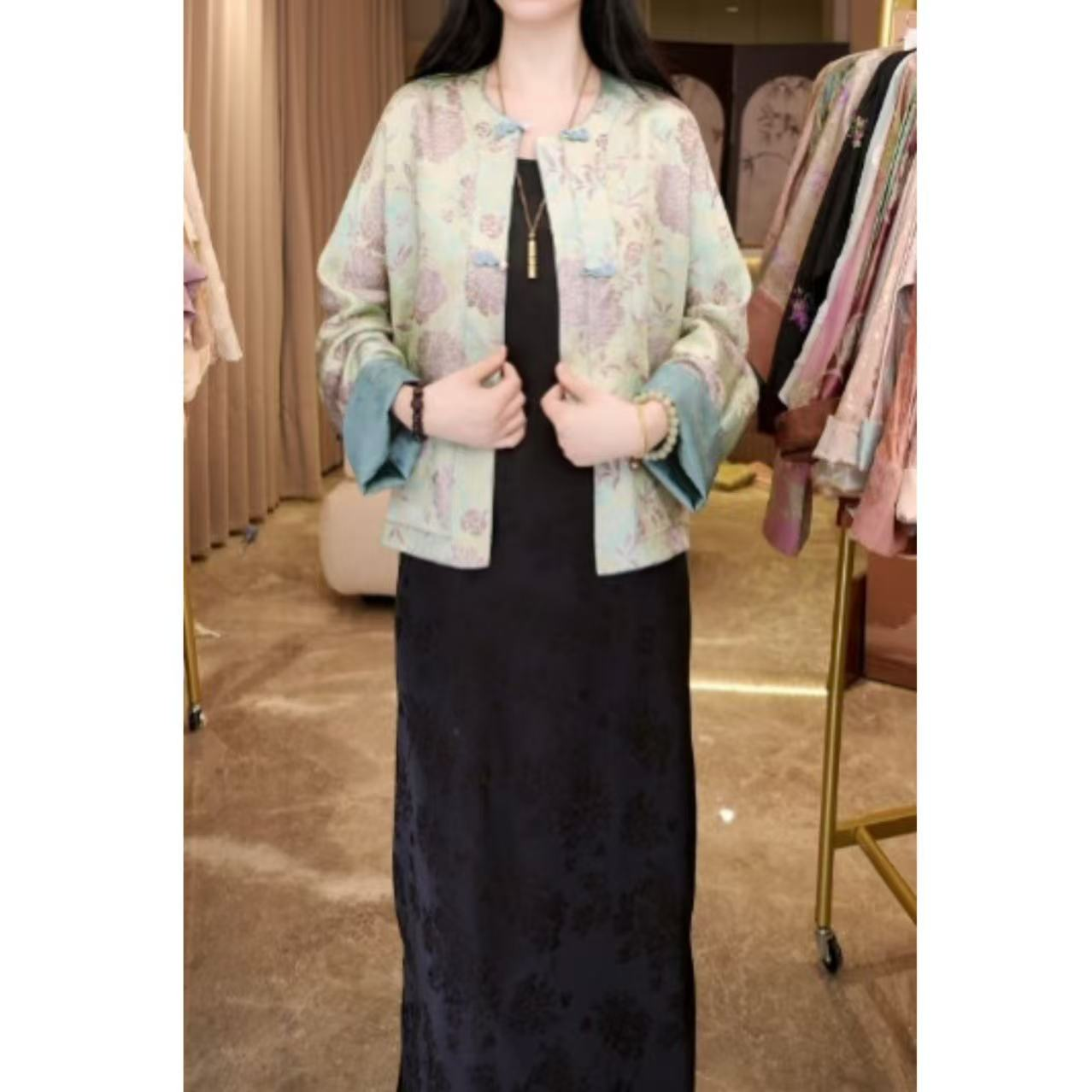 【青潄】双面穿花罗提花圆领盘扣外套