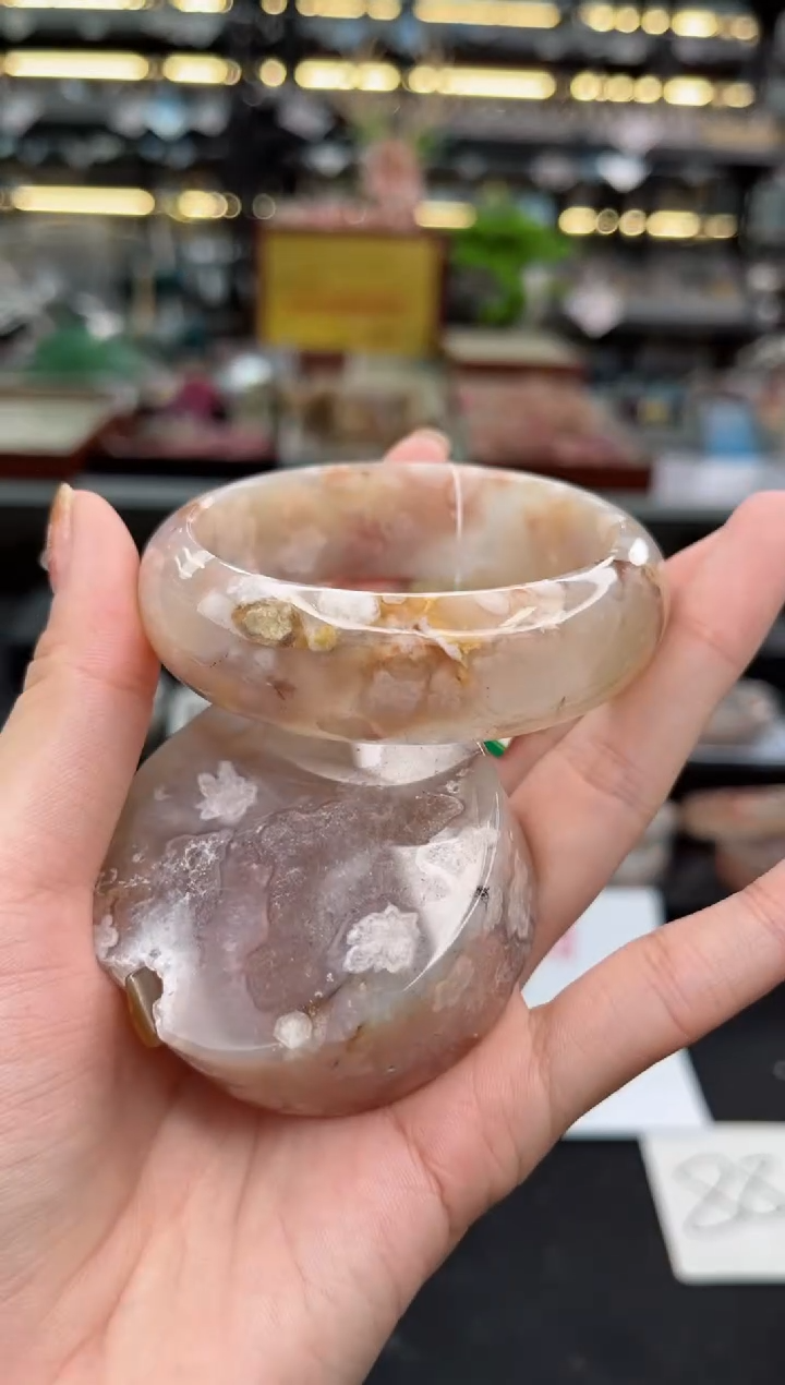 【闪购商品】石英质玉手镯未镶嵌56圈口（不退不换）1650149