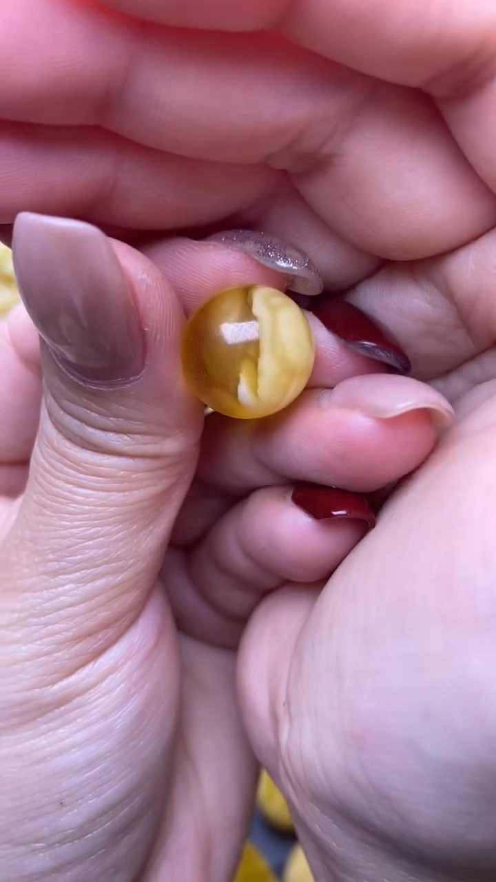 【闪购商品】琥珀裸石未镶嵌月.51