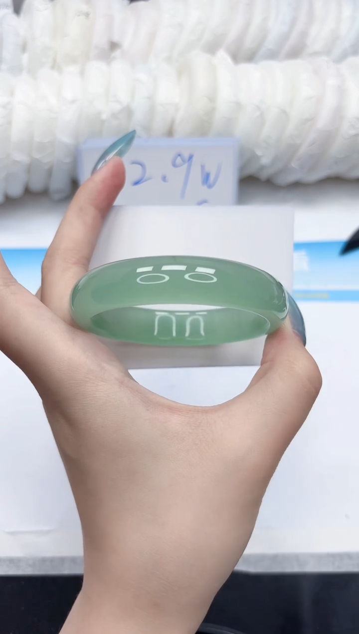 石英质玉手镯未镶嵌222-56