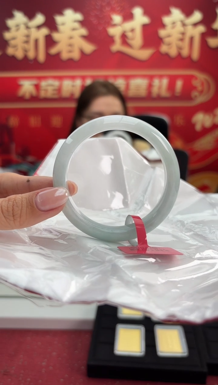 【闪购商品】翡翠手镯未镶嵌16吊坠