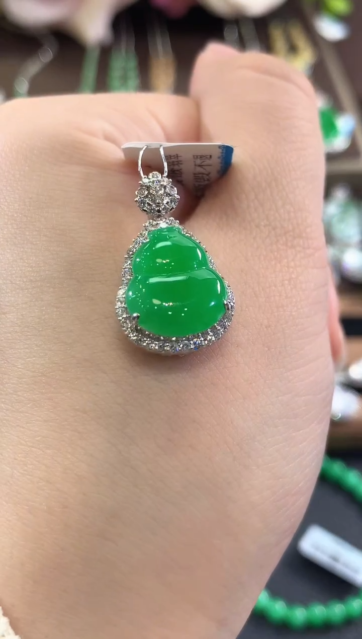 吊坠(不含链)18K金镶嵌翡翠b270    