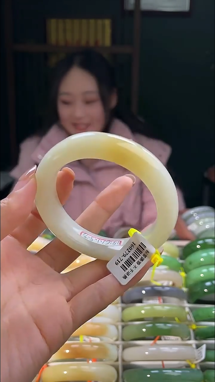 定制和田玉和田玉手镯