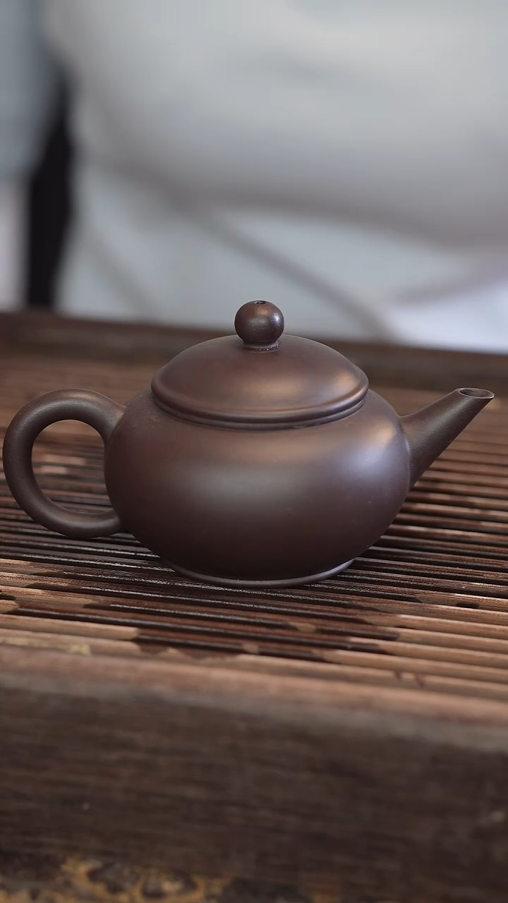 茶壶紫砂水平 蓝莲花 半手工 170cc