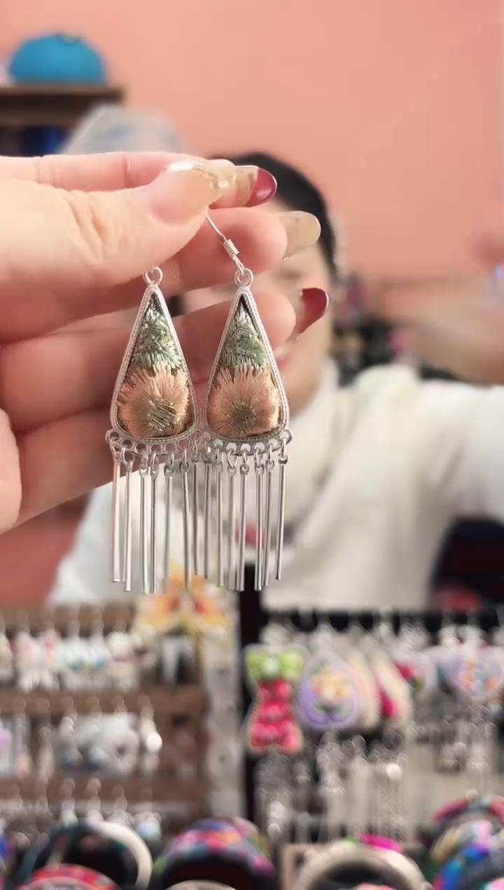 织绣艺枝独绣手工饰品117