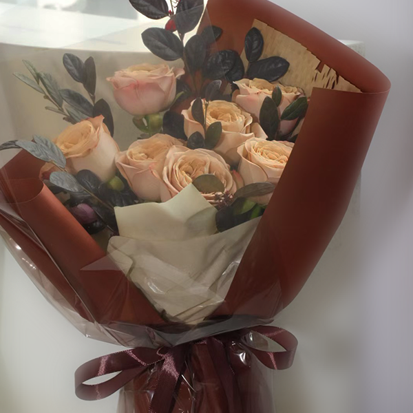 三八女神节·鲜花·卡布奇诺·低饱和色·玫瑰·梦之花镜·送女友·浪漫·告白·送母亲