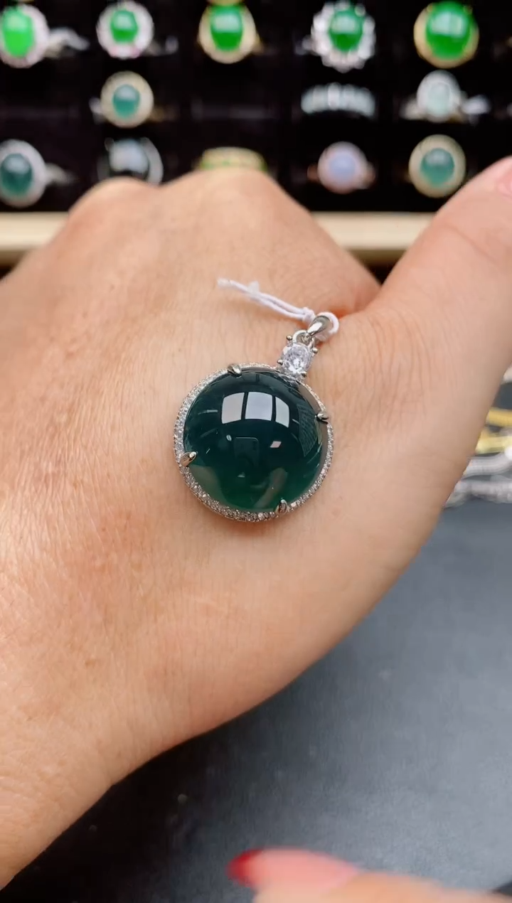 【闪购商品】翡翠吊坠(赠链)银S925镶嵌5085050