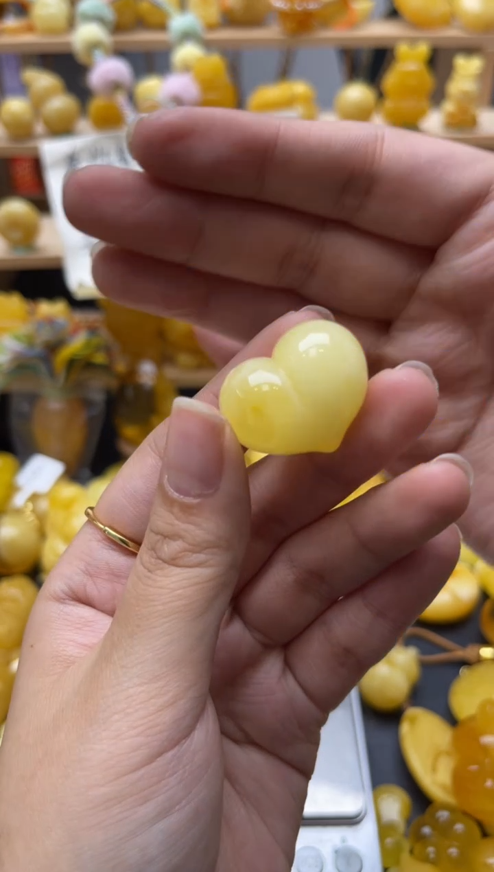 琥珀未镶嵌珠宝奇石058 琥珀蜜蜡微瑕