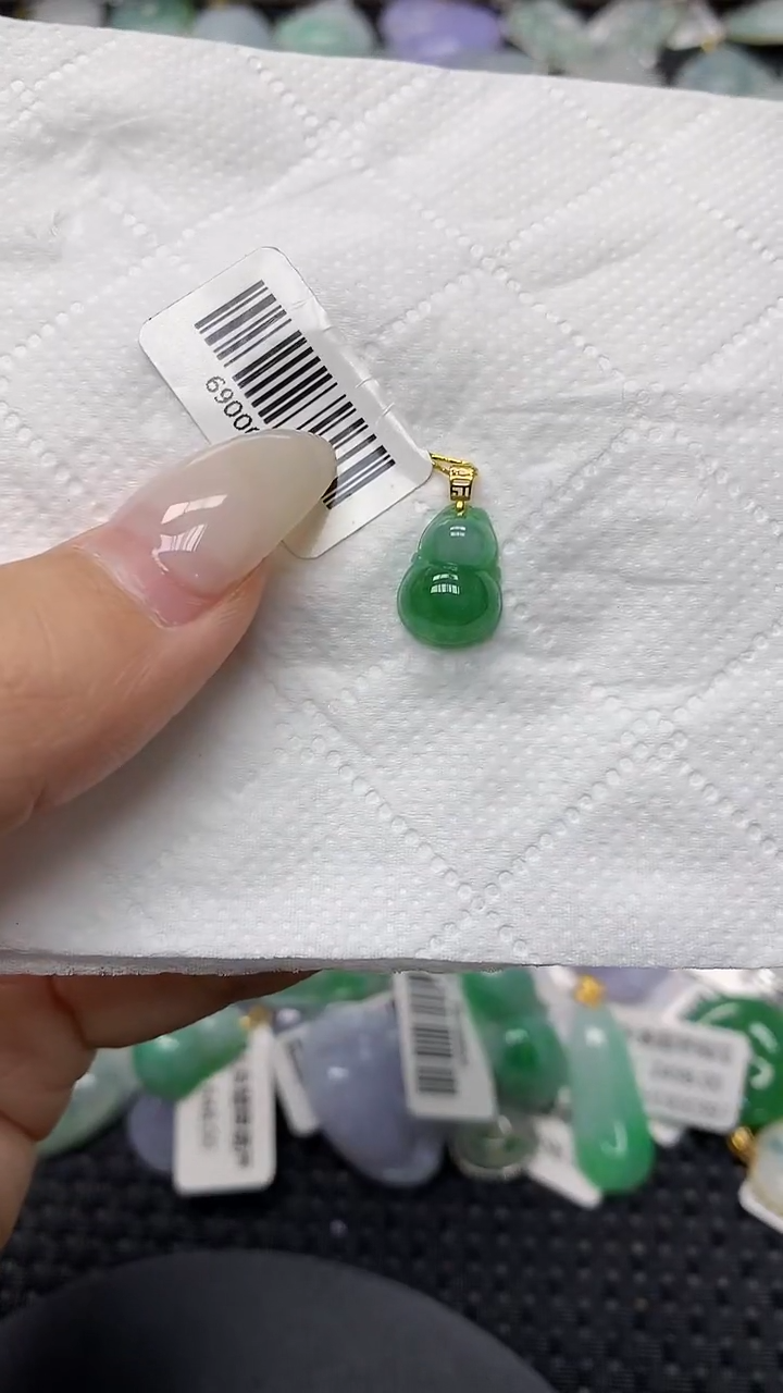 颈饰18K金镶嵌翡翠11111111111