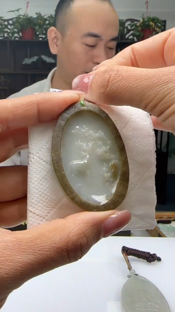 【闪购商品】翡翠颈饰未镶嵌天然翡翠A货吊坠