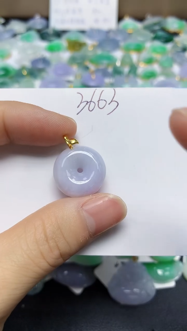 翡翠未镶嵌颈饰天然缅甸翡翠A货