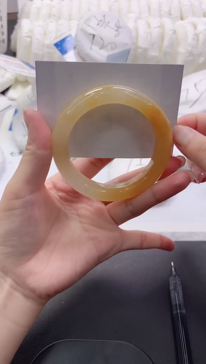 石英质玉手镯未镶嵌65-56.7