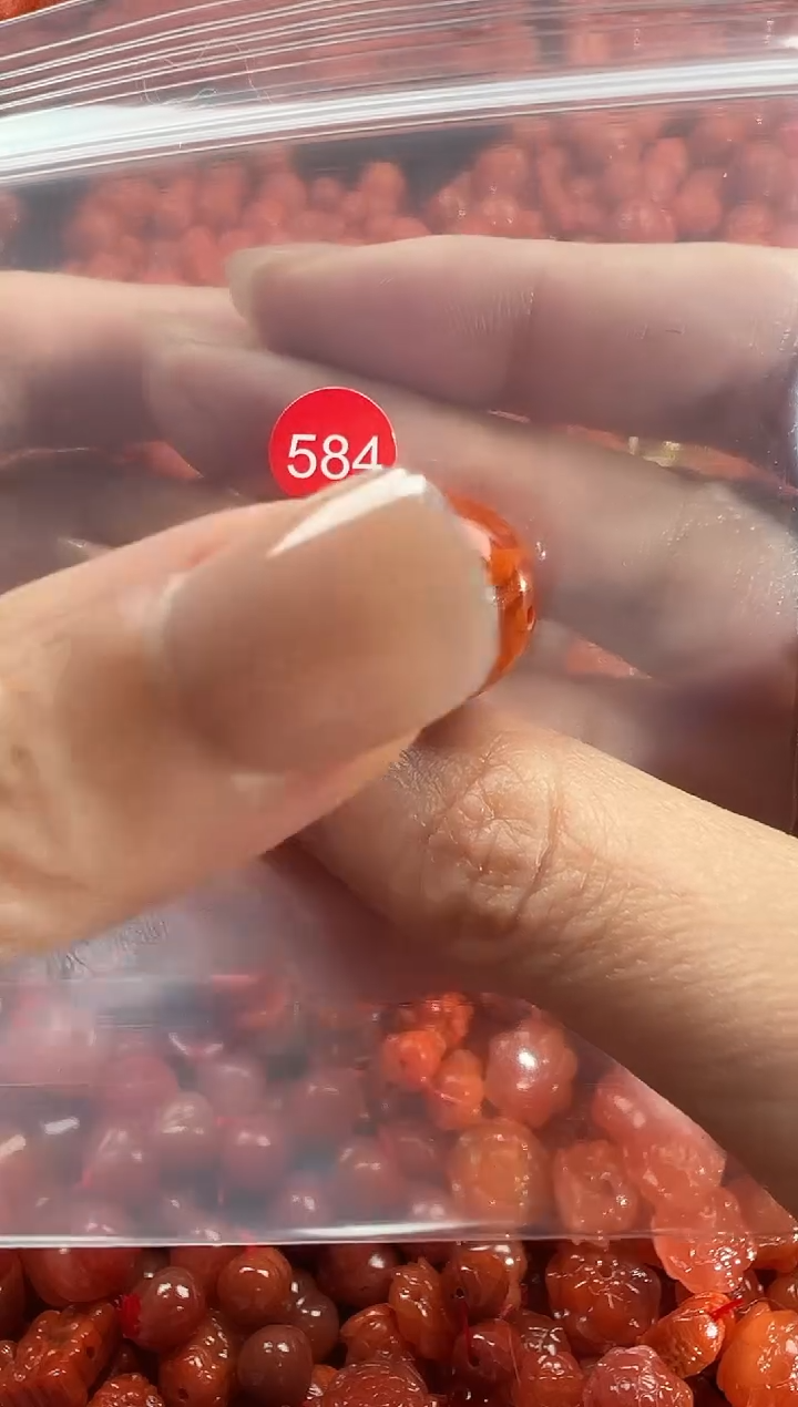 颈饰未镶嵌南红玛瑙1