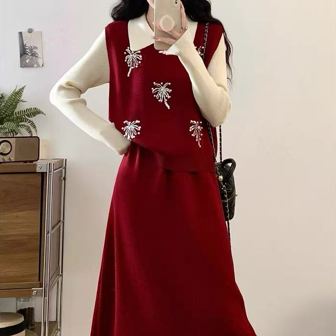 2025新款秋冬针织连衣裙休闲宽松时尚显瘦连衣裙轻奢气质