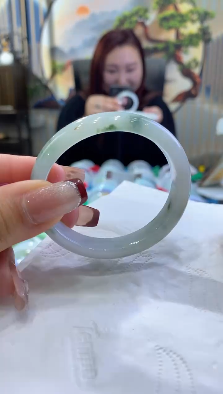 【闪购商品】翡翠手镯未镶嵌00005228