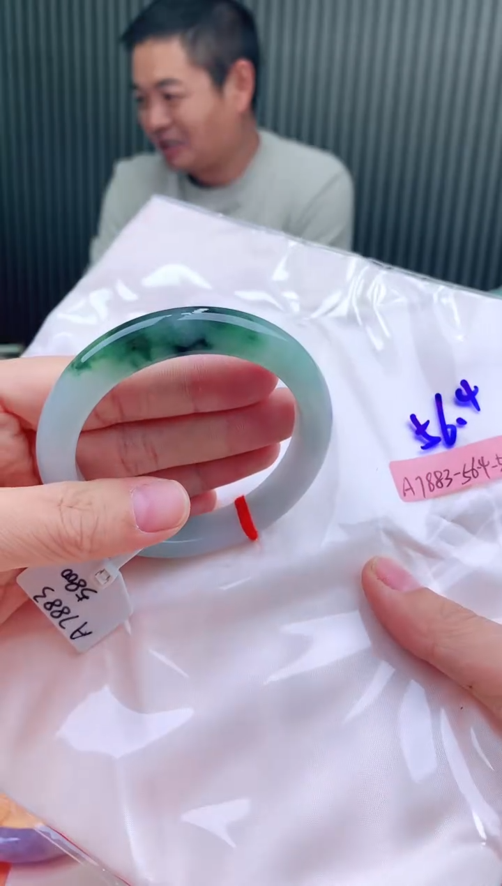 未镶嵌手镯翡翠56