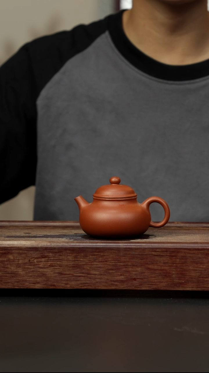 紫砂茶壶朱泥 小容天