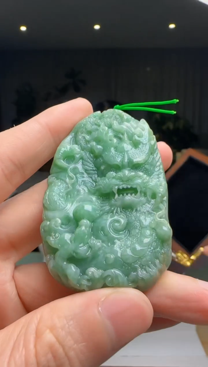 【闪购商品】翡翠吊坠(不含链)未镶嵌DY@@WS1WX29533