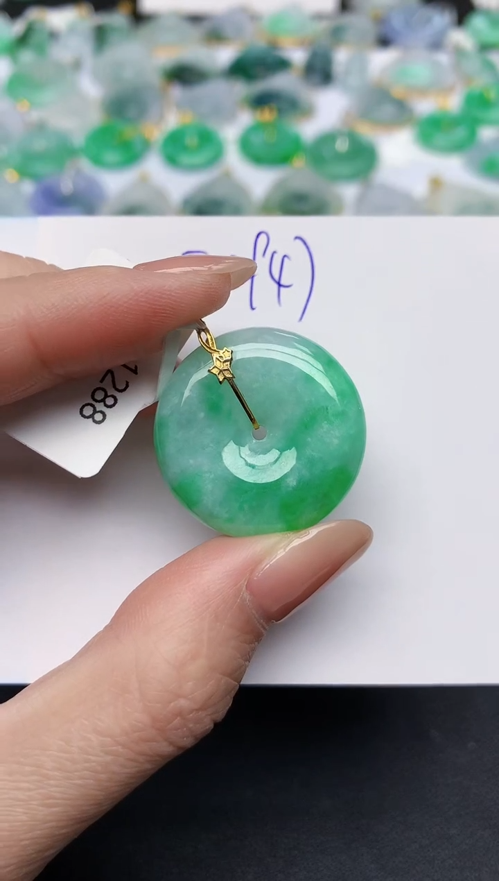 颈饰18K金镶嵌翡翠天然缅甸A货翡翠百元以上9元证书费自理