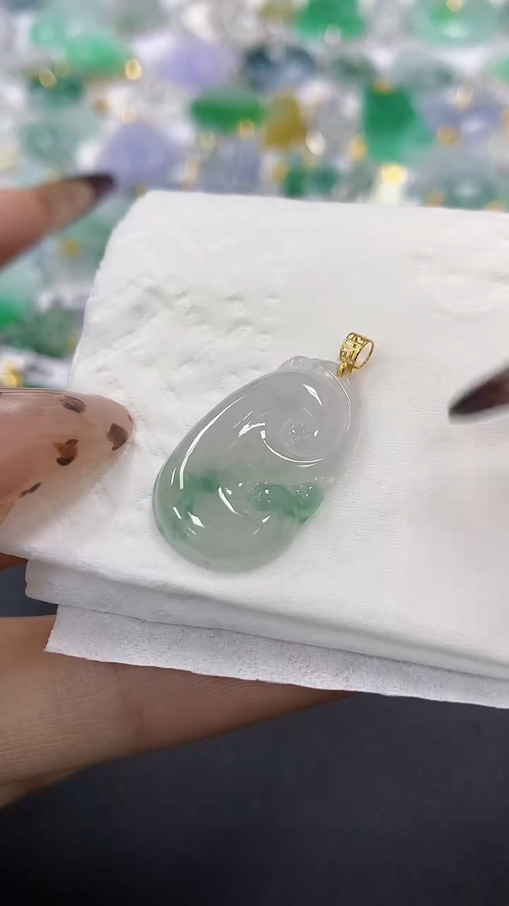 颈饰18K金镶嵌翡翠a货假一赔三支持复检百元上9元证书费自理