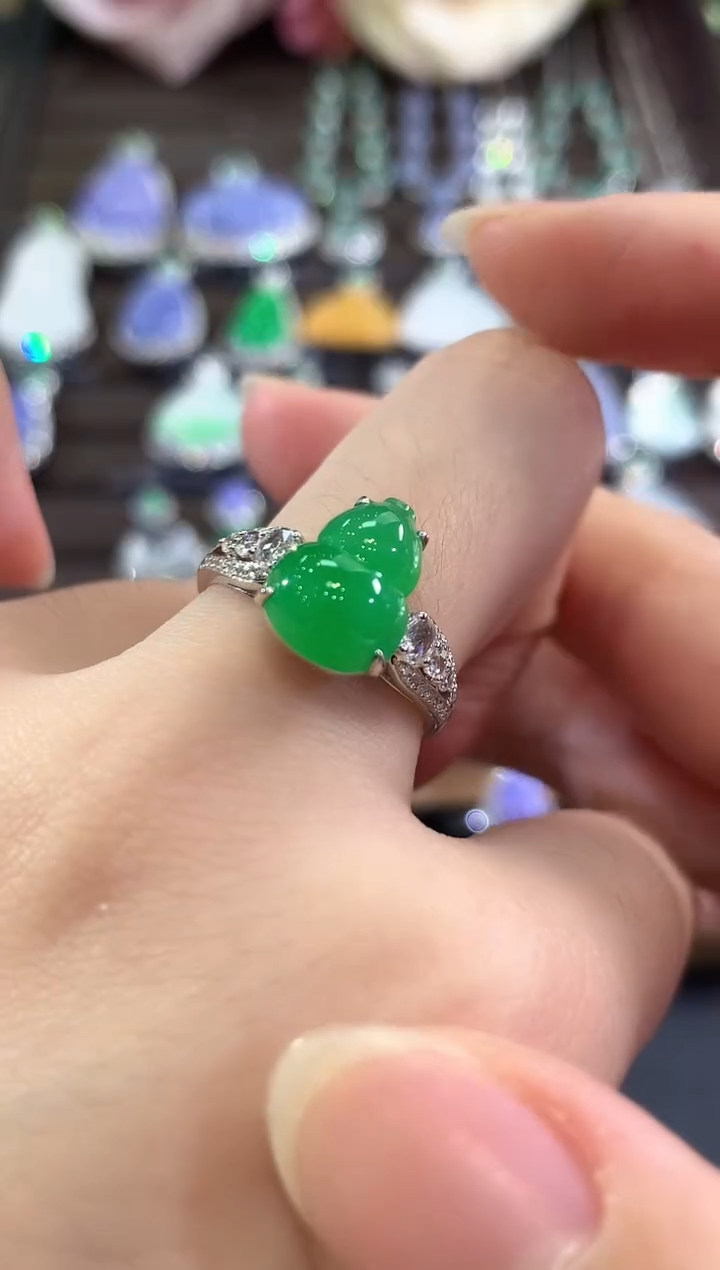 18K金镶嵌戒指翡翠c40    