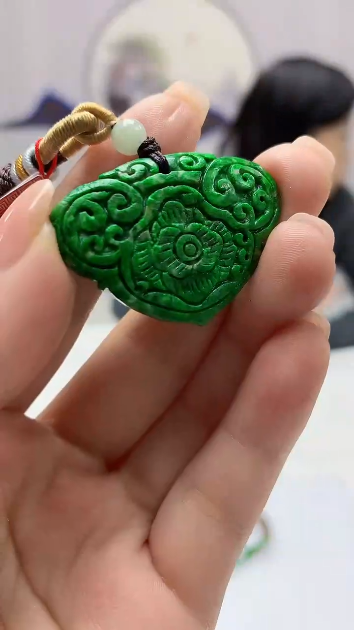 【闪购商品】定制翡翠未镶嵌4852ms-毛货挂件赠珠链142