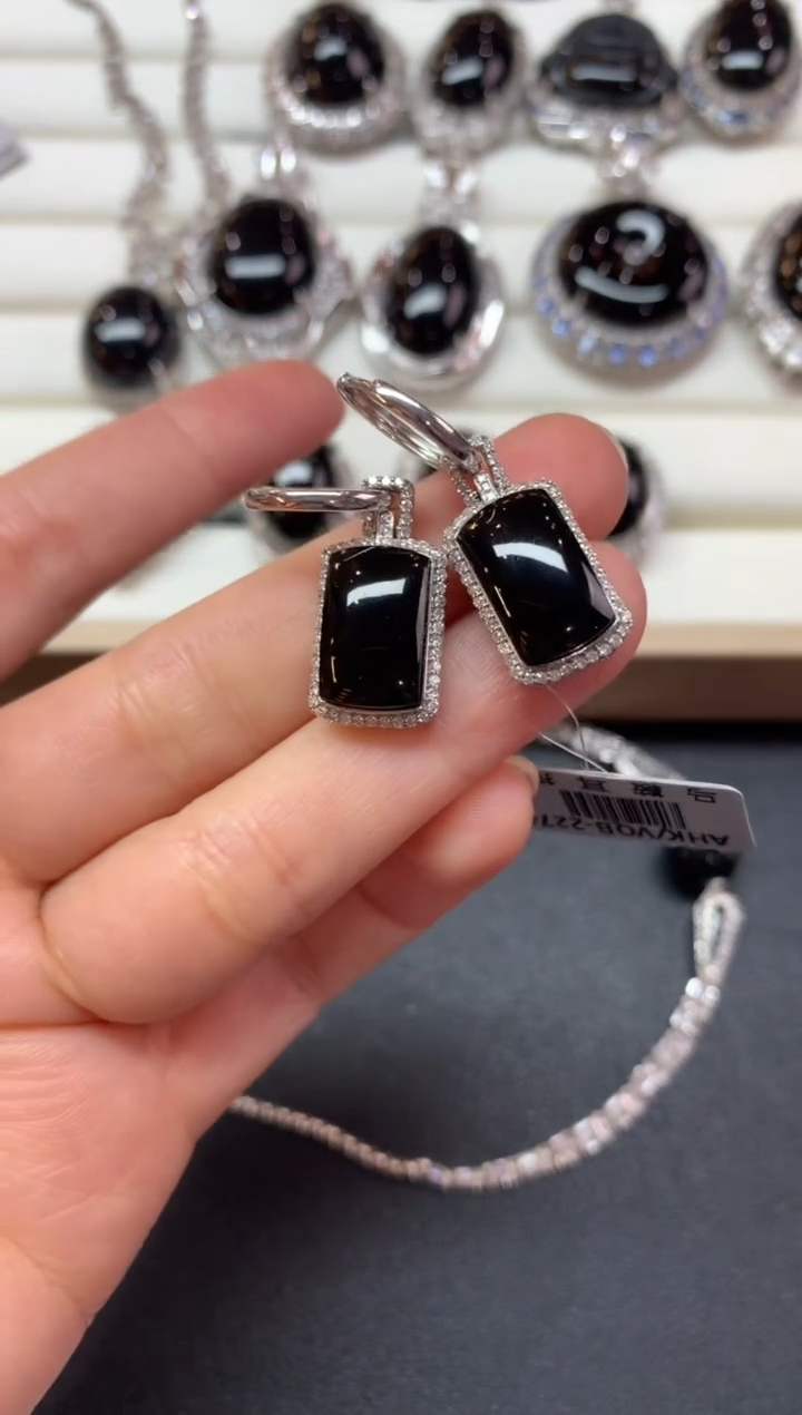 【闪购商品】翡翠耳饰18K金镶嵌Z918|9800