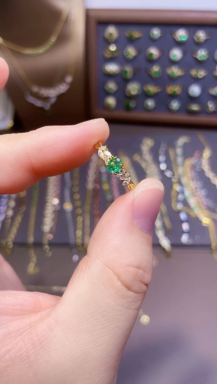 【闪购商品】祖母绿戒指银S925镶嵌一枚