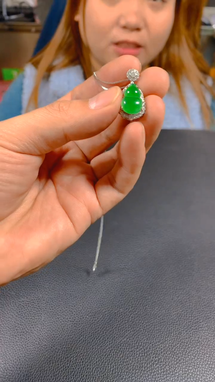 吊坠(赠链)未镶嵌翡翠《多样性发一》