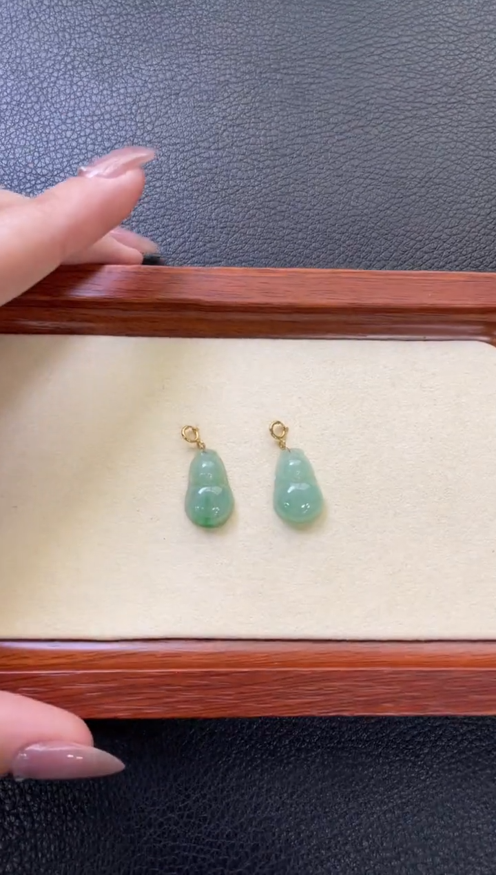 【闪购商品】翡翠吊坠(赠链)18K金镶嵌吊坠 多样性发一件