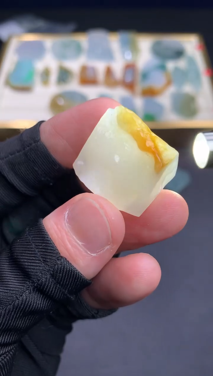 【闪购商品】定制翡翠未镶嵌                 