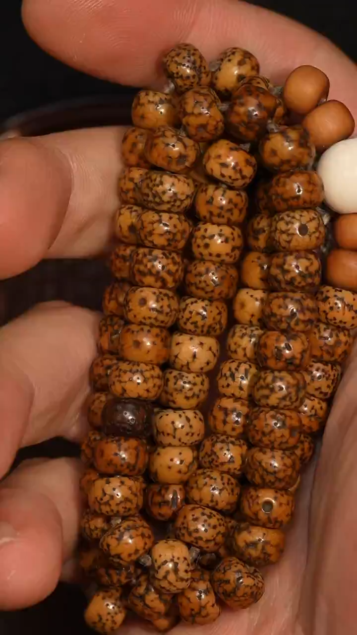 冲赛康胡子哥，藏传念珠150