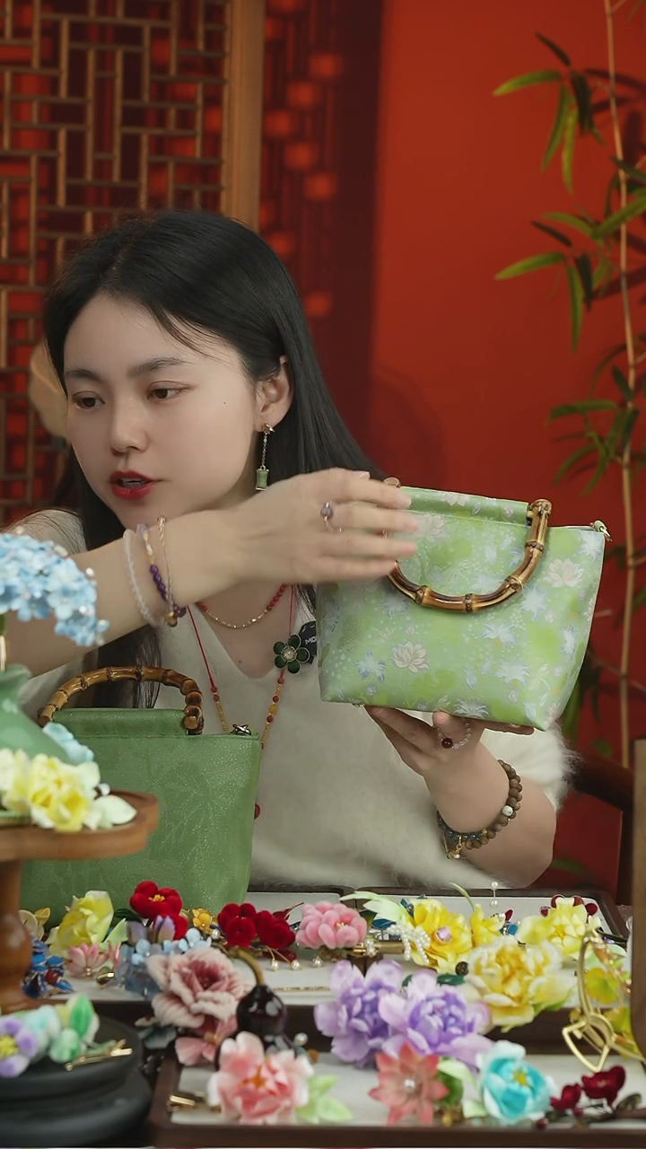 刺绣闪购纯手工非遗国风饰品