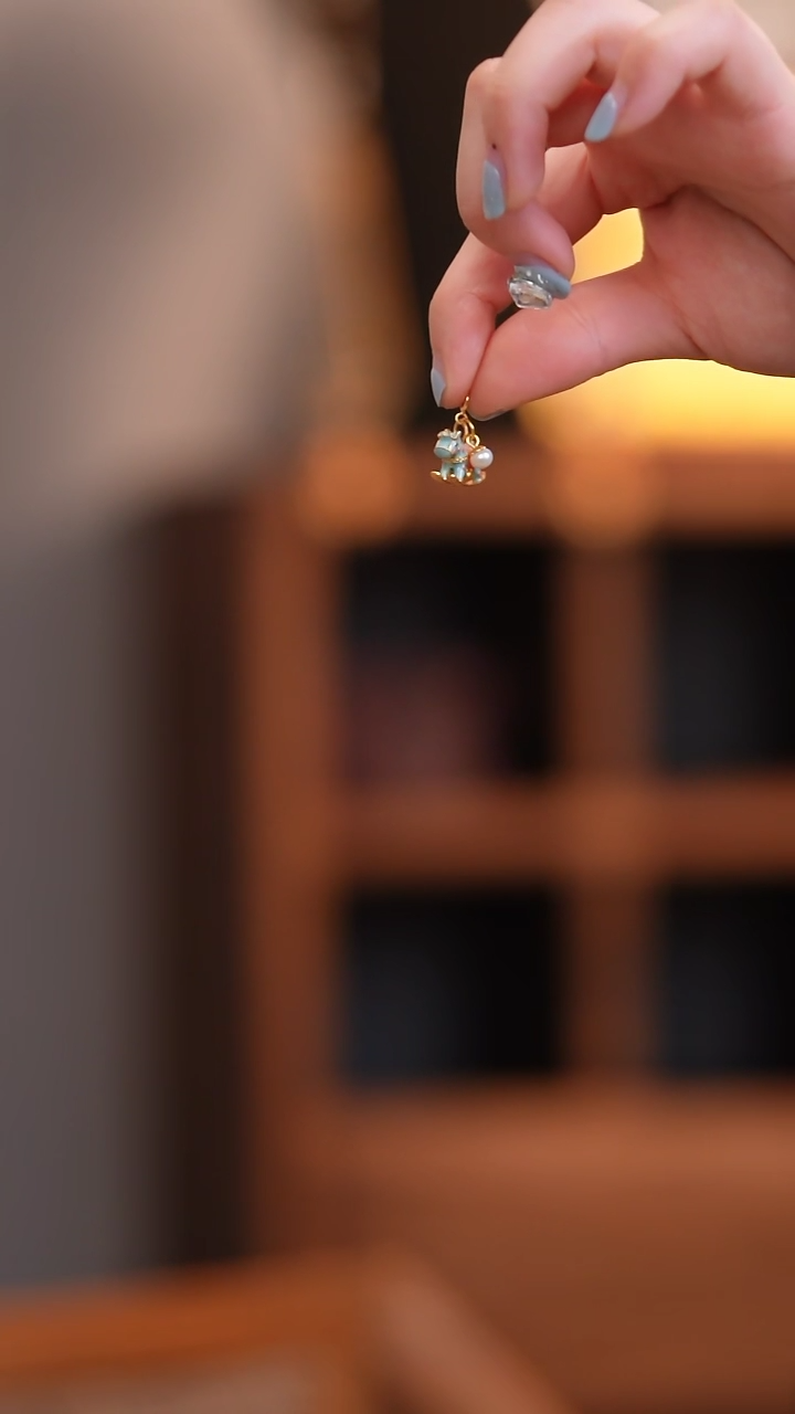 【闪购商品】淡水珍珠吊坠(不含链)银S925镀金镶嵌摇摇马吊坠